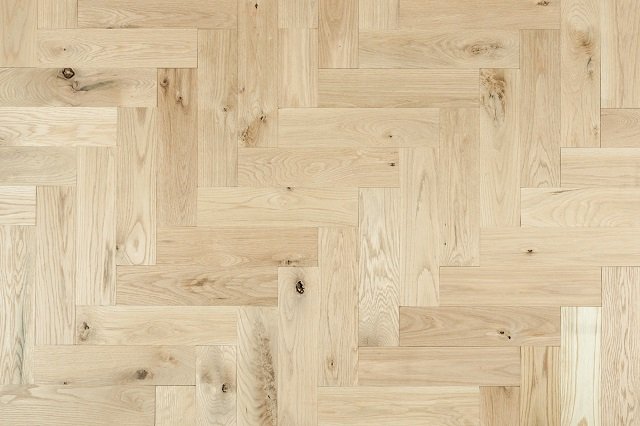 Cara Memasang Lantai Kayu Oak Hingga Finishingnya